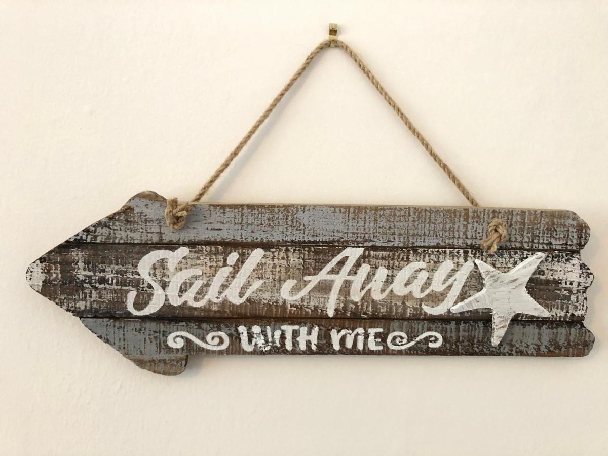 Sail Away. 1-Bed Apartment Close To The Beach 본머스 외부 사진